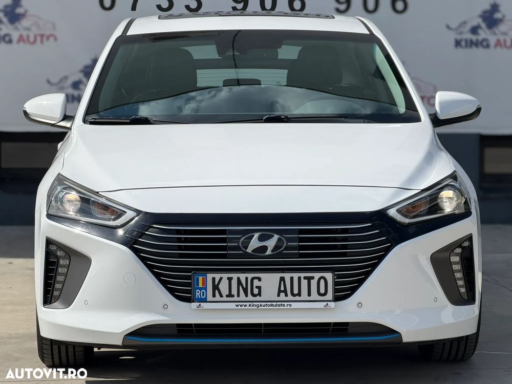 Hyundai IONIQ - 10