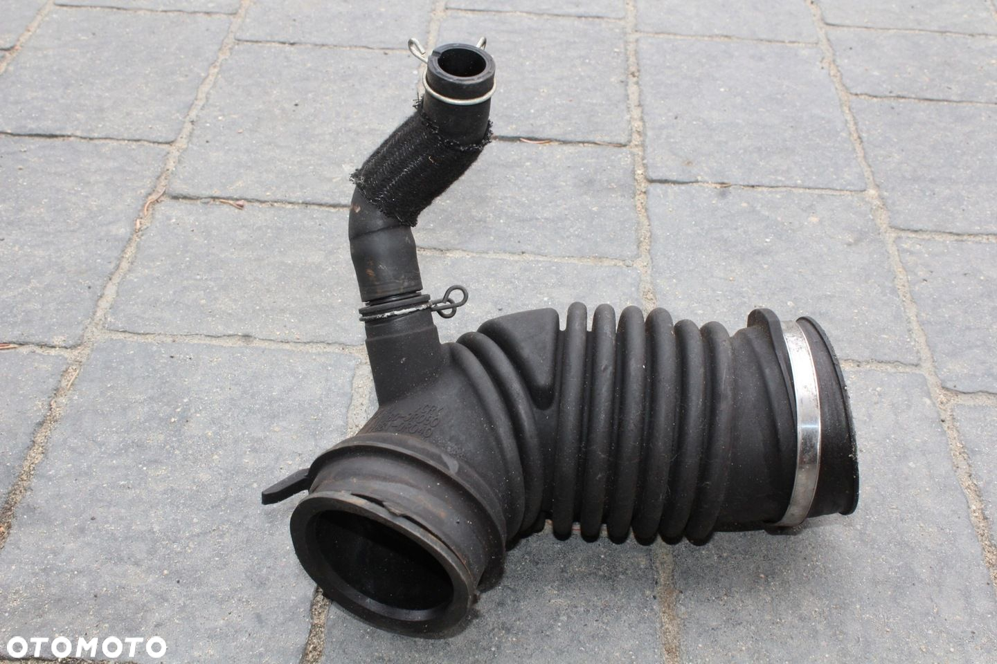 RURA DOLOT PRZEWÓD POWIETRZA AVENSIS T27 1AD 17880-0R050 17883-26060 - 3