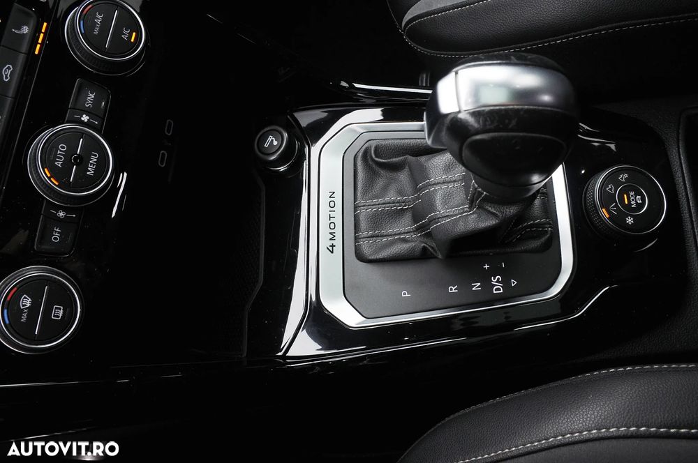 Volkswagen T-Roc R 2.0 TSI OPF 4Motion DSG - 28