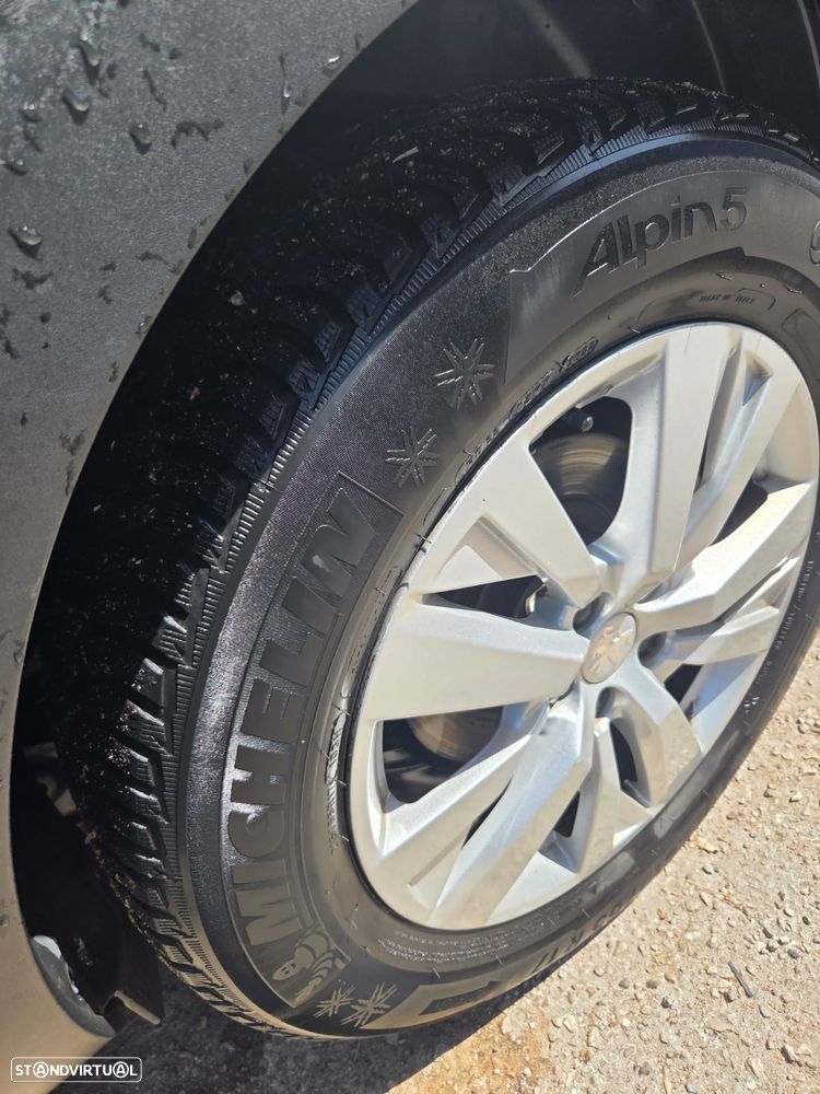 Peugeot 5008 BlueHDI 130 EAT8 Allure - 5