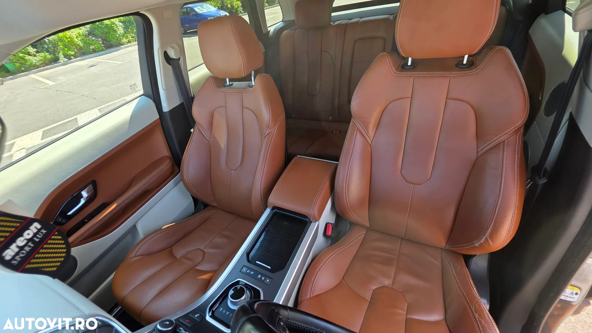 Land Rover Range Rover Evoque - 21