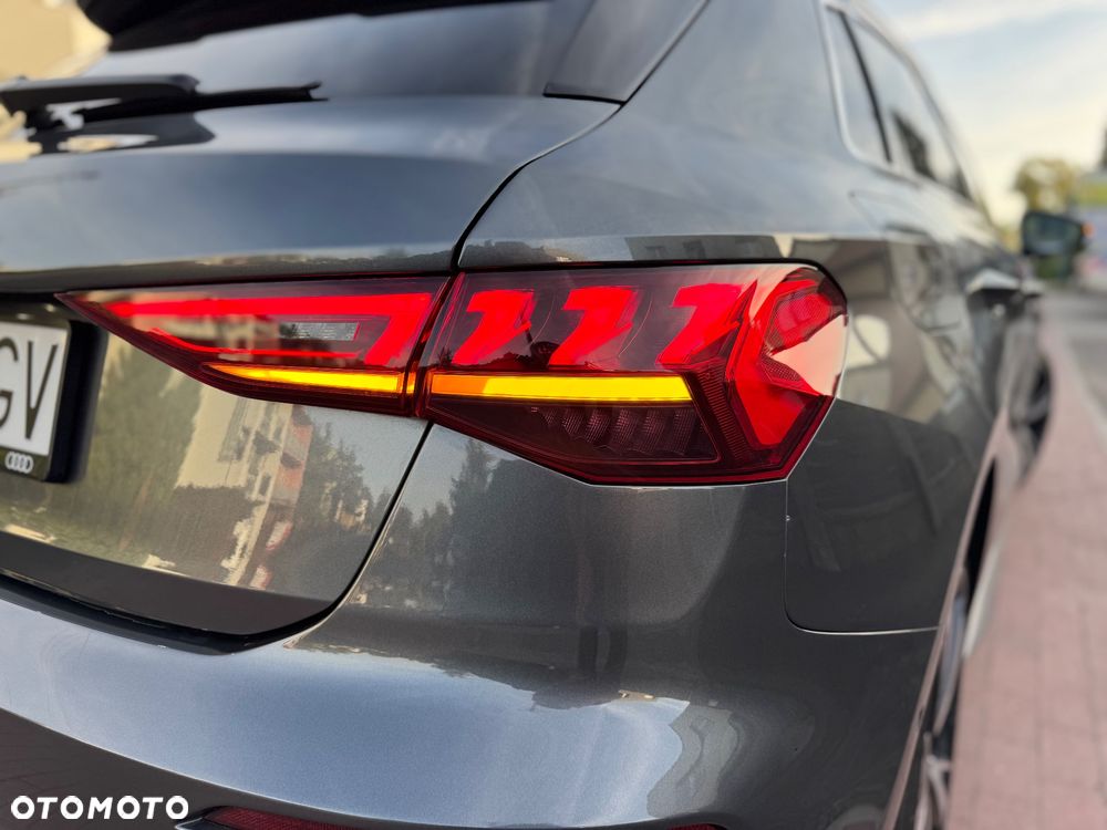 Audi A3 Sportback 1.4 TFSI e-tron S line Sportpaket - 13