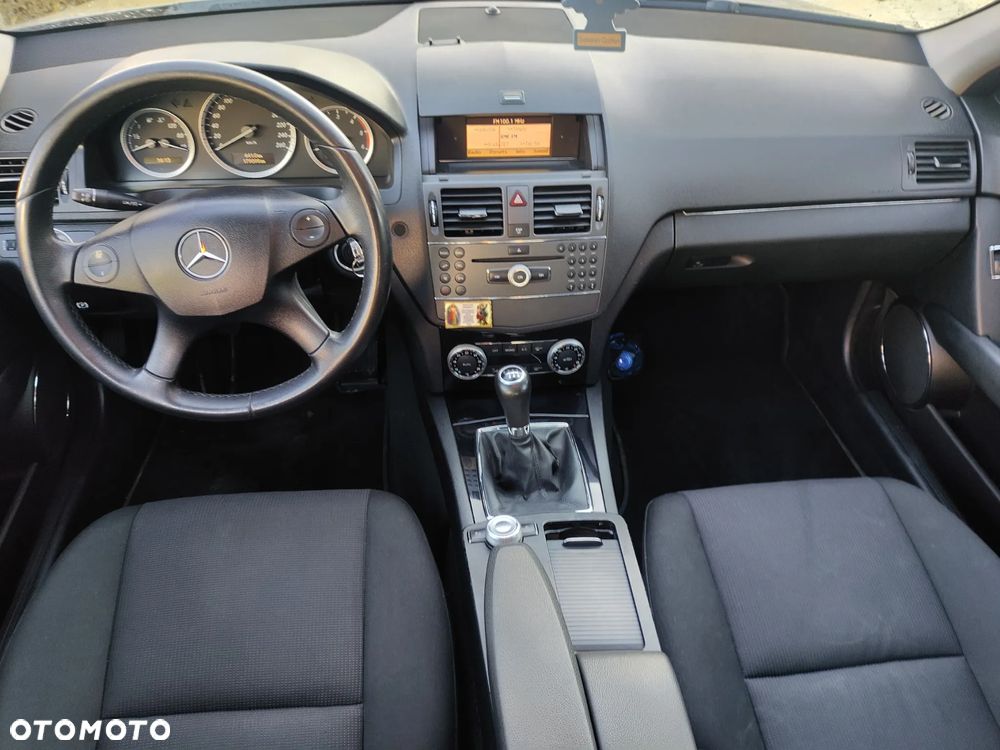 Mercedes-Benz Klasa C 200 CDI DPF Classic - 15