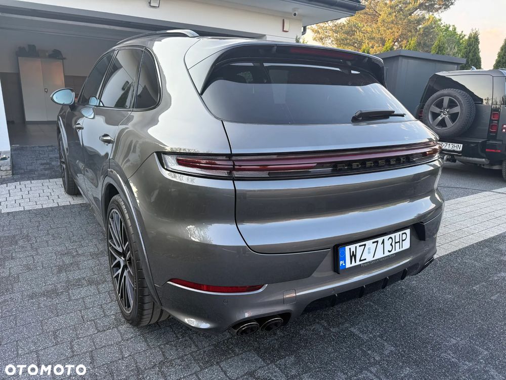Porsche Cayenne - 12