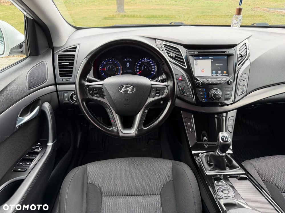 Hyundai i40 Kombi blue 1.7 CRDi Premium - 28