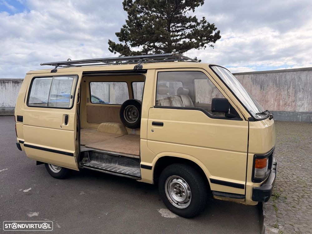 Toyota HiAce - 8