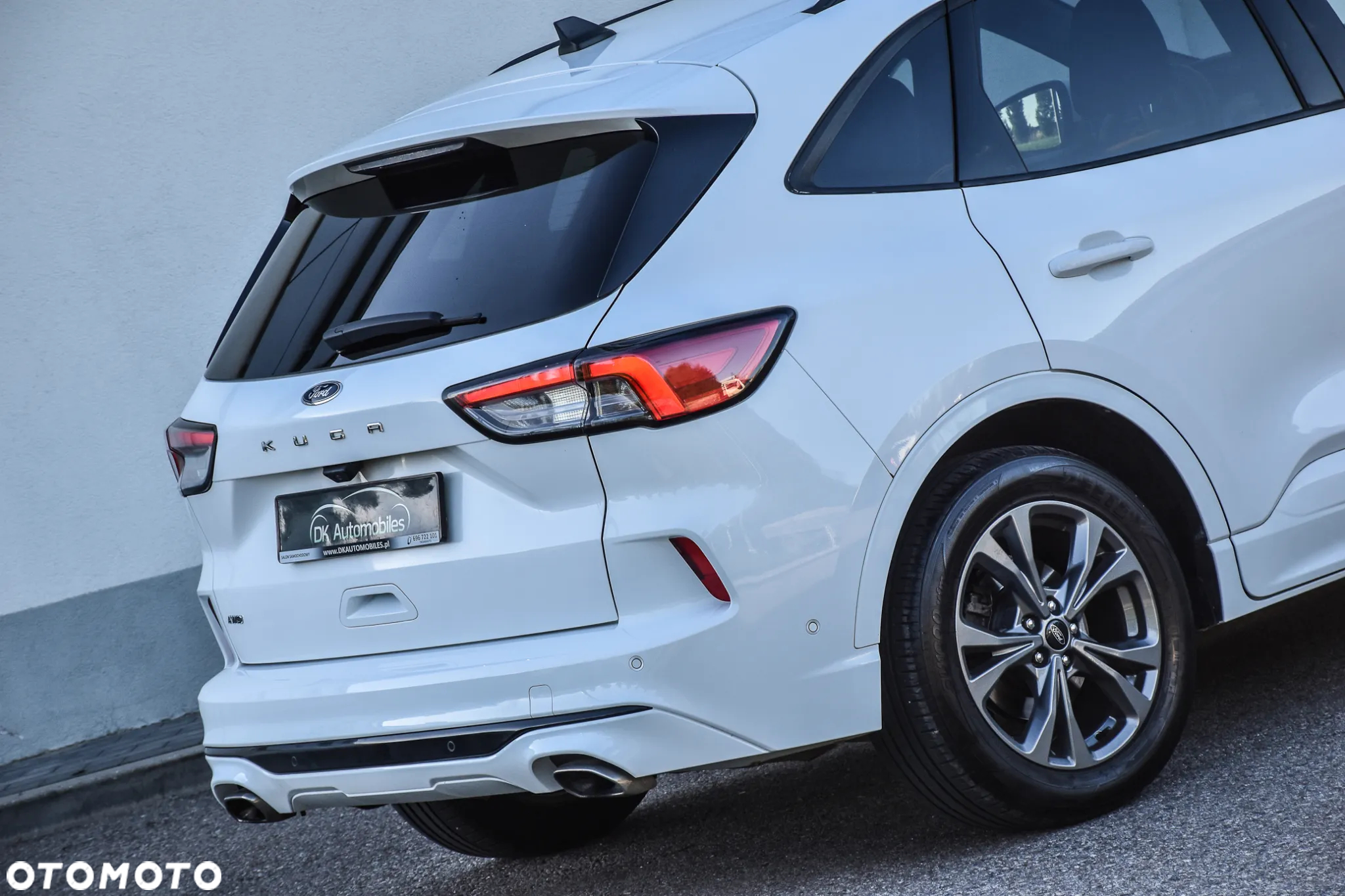 Ford Kuga 2.0 EcoBlue 4x4 ST-LINE X - 12
