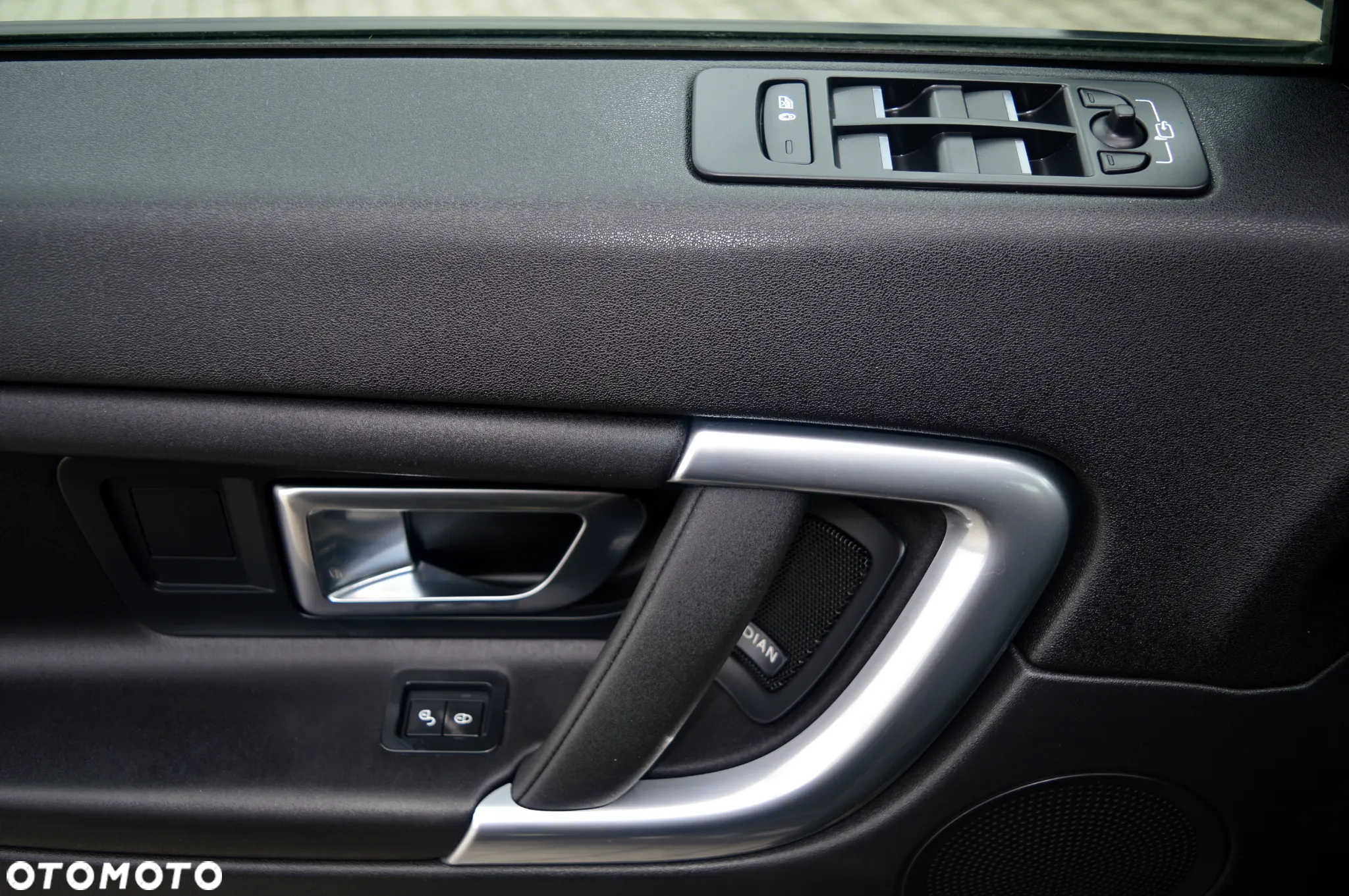 Land Rover Discovery Sport - 35