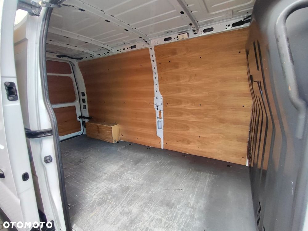 Renault Master - 25
