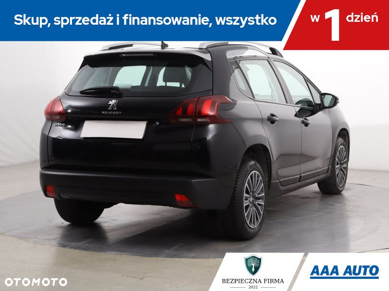 Peugeot 2008 - 6