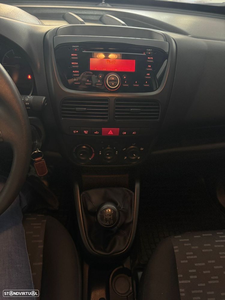 Opel Combo - 8