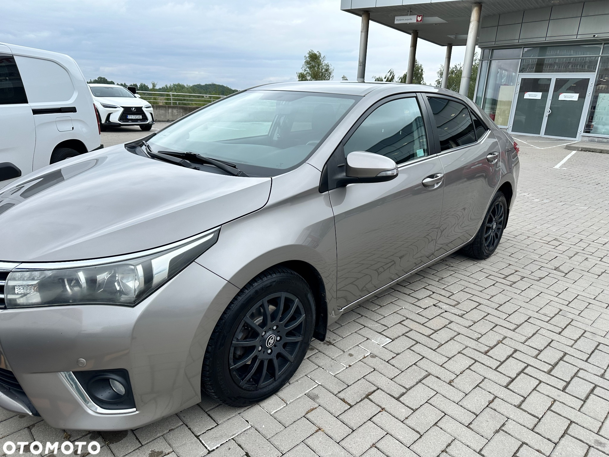 Toyota Corolla 1.6 Premium - 3