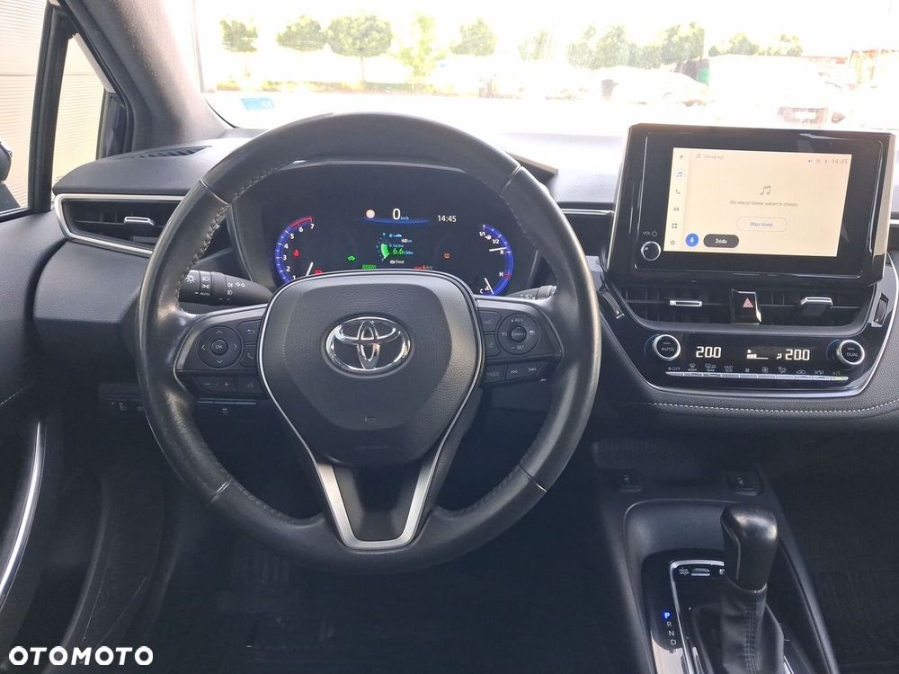 Toyota Corolla 1.8 Hybrid Comfort - 18