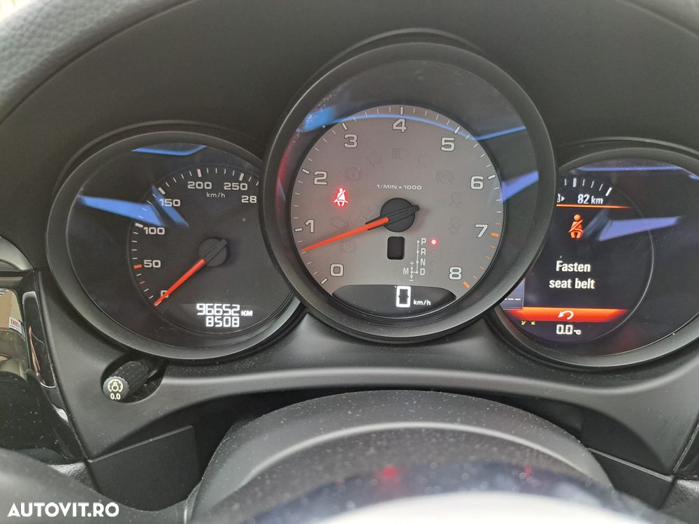 Porsche Macan 3.0 PDK S - 23