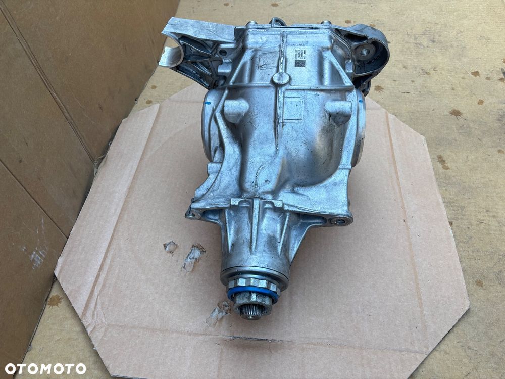 BMW X5 G05 X6 G06 X7 G07 883988902 8839889 MOST TYLNY DYFER - 12