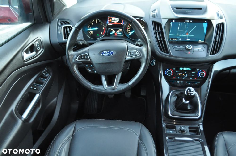 Ford Kuga 2.0 TDCi AWD Titanium - 39