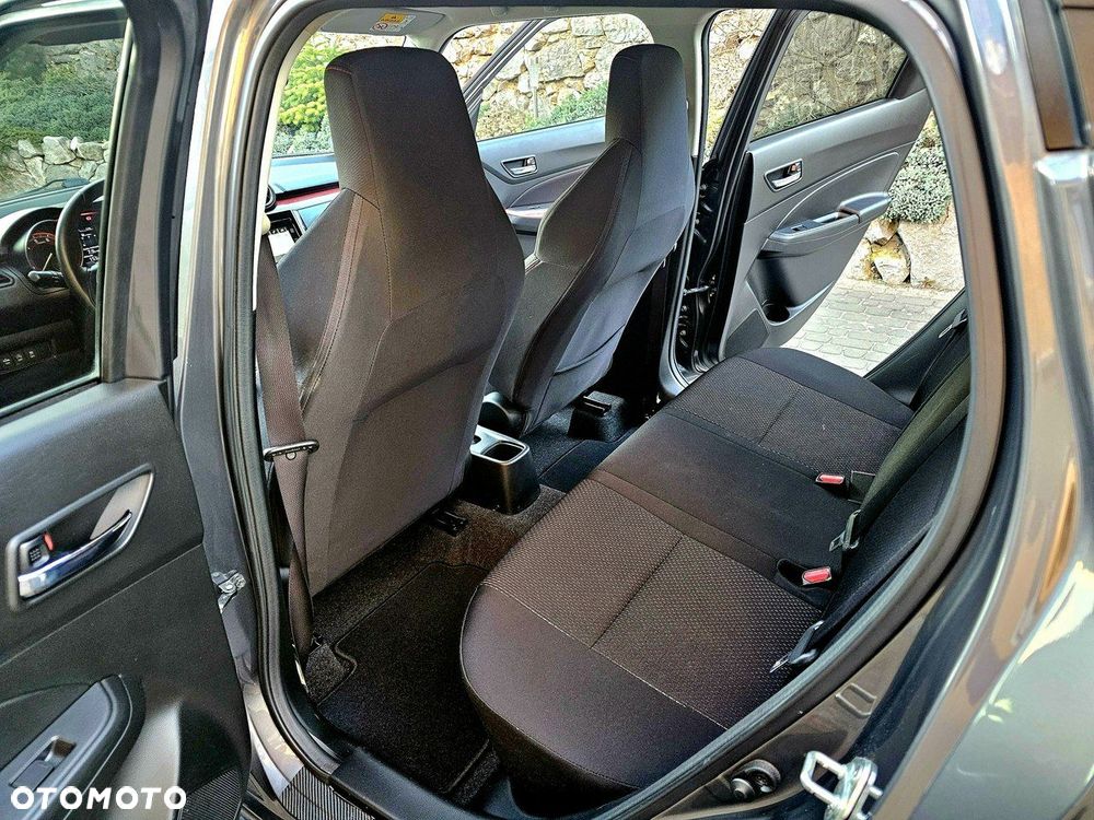 Suzuki Swift - 12