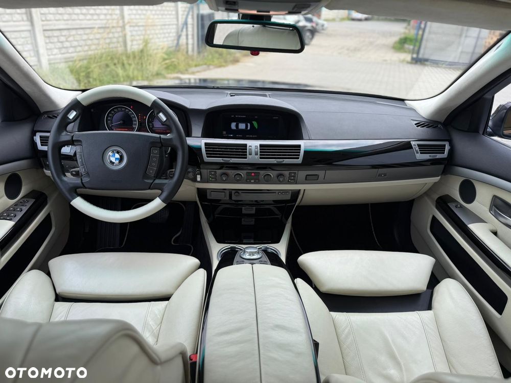 BMW Seria 7 760i L - 9