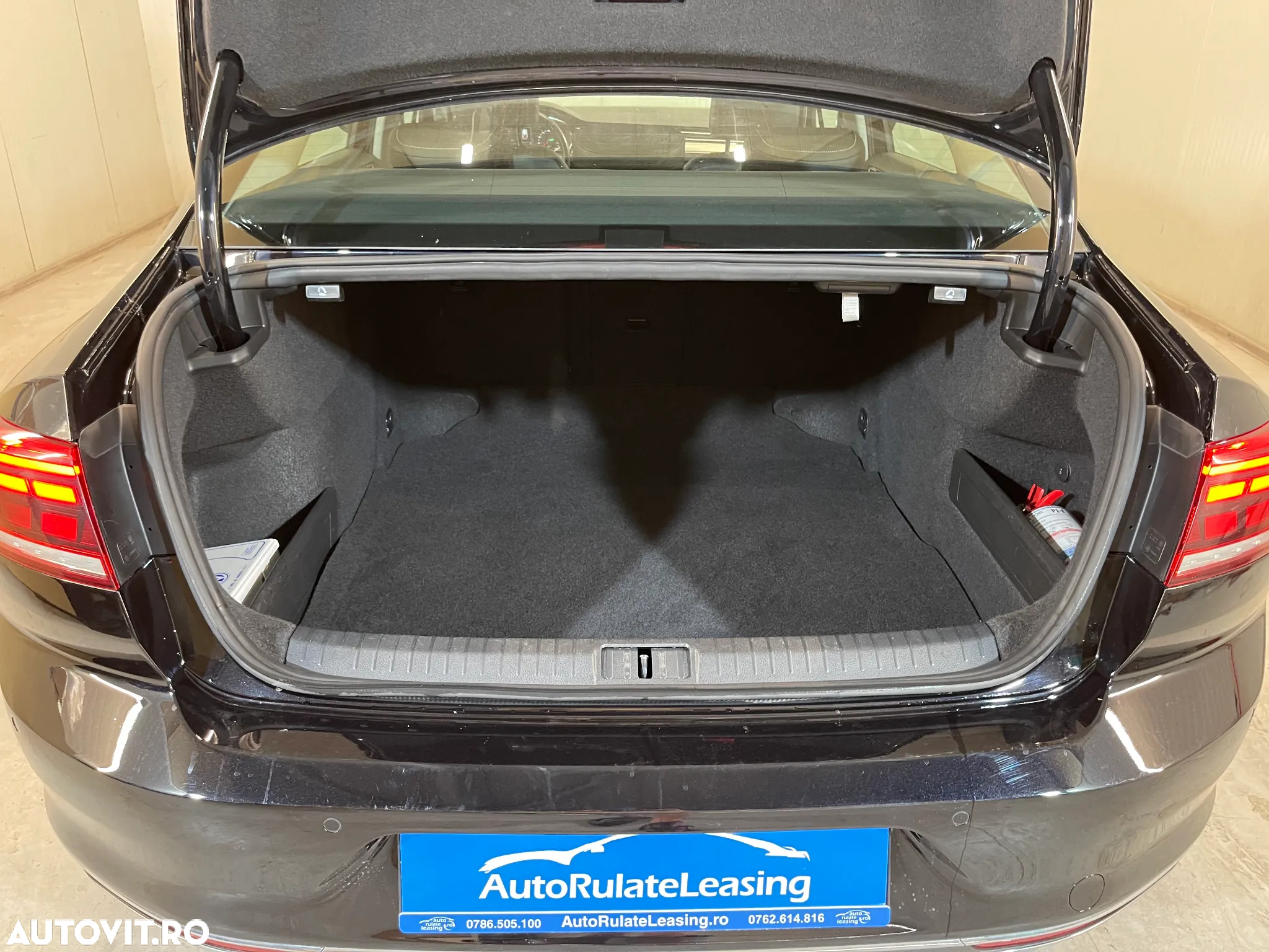 Volkswagen Passat 2.0 TDI DSG Highline - 11