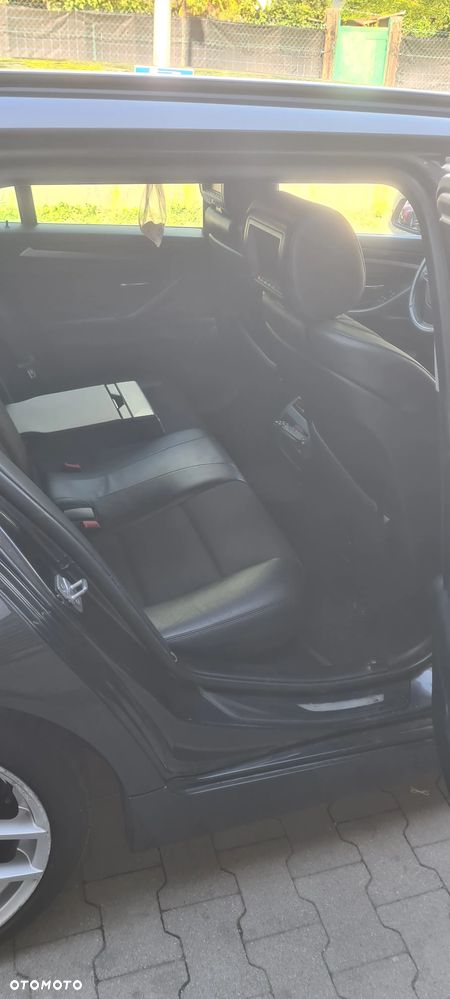 BMW Seria 5 525d - 5