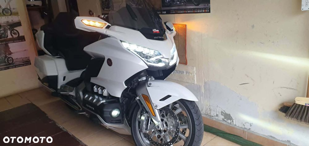 Honda GL - 13