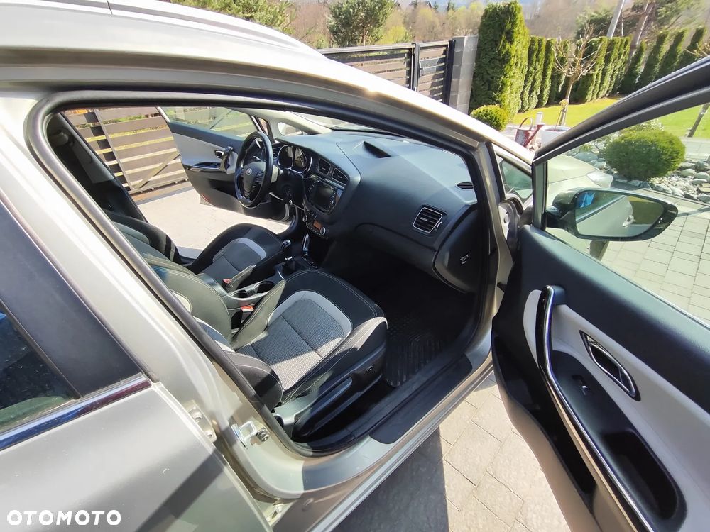 Kia Ceed 1.6 CRDi Business Line - 19