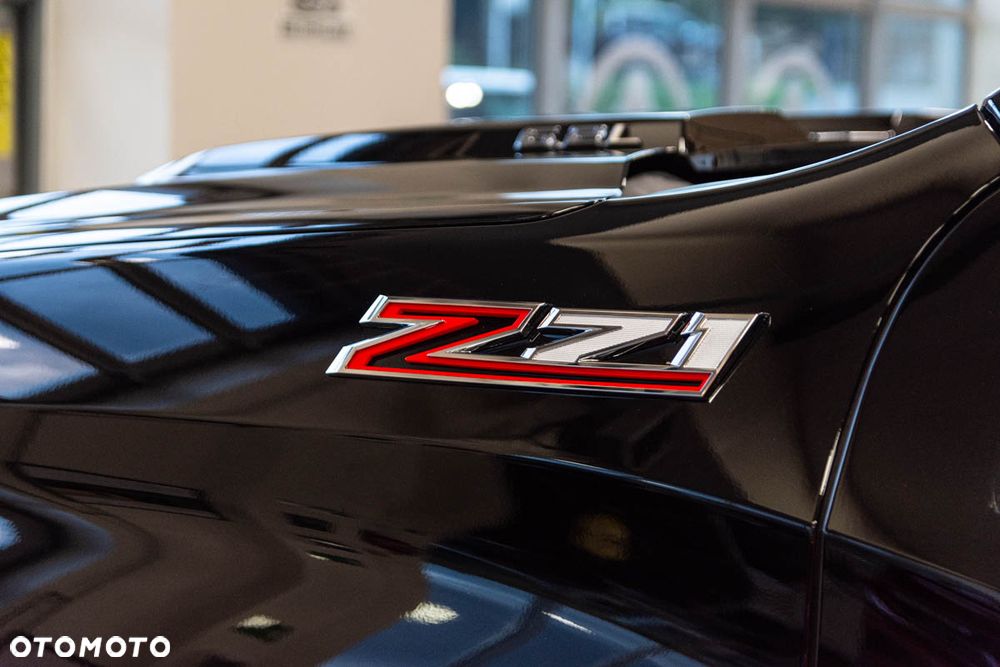 Chevrolet Silverado - 4