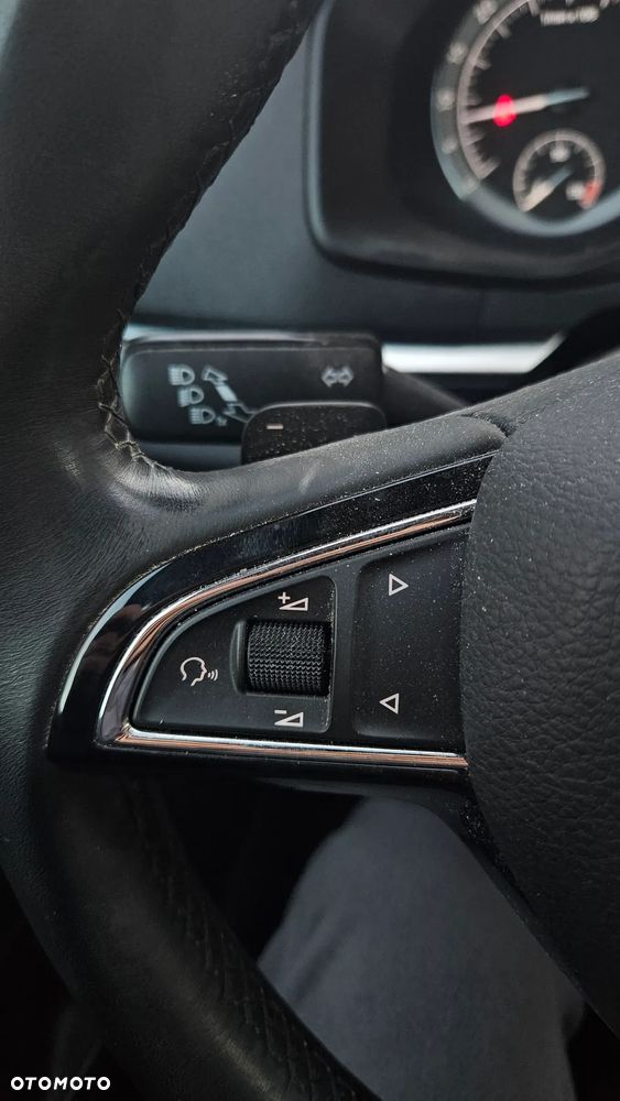 Skoda Karoq 2.0 TDI SCR 4x4 DSG Style - 4