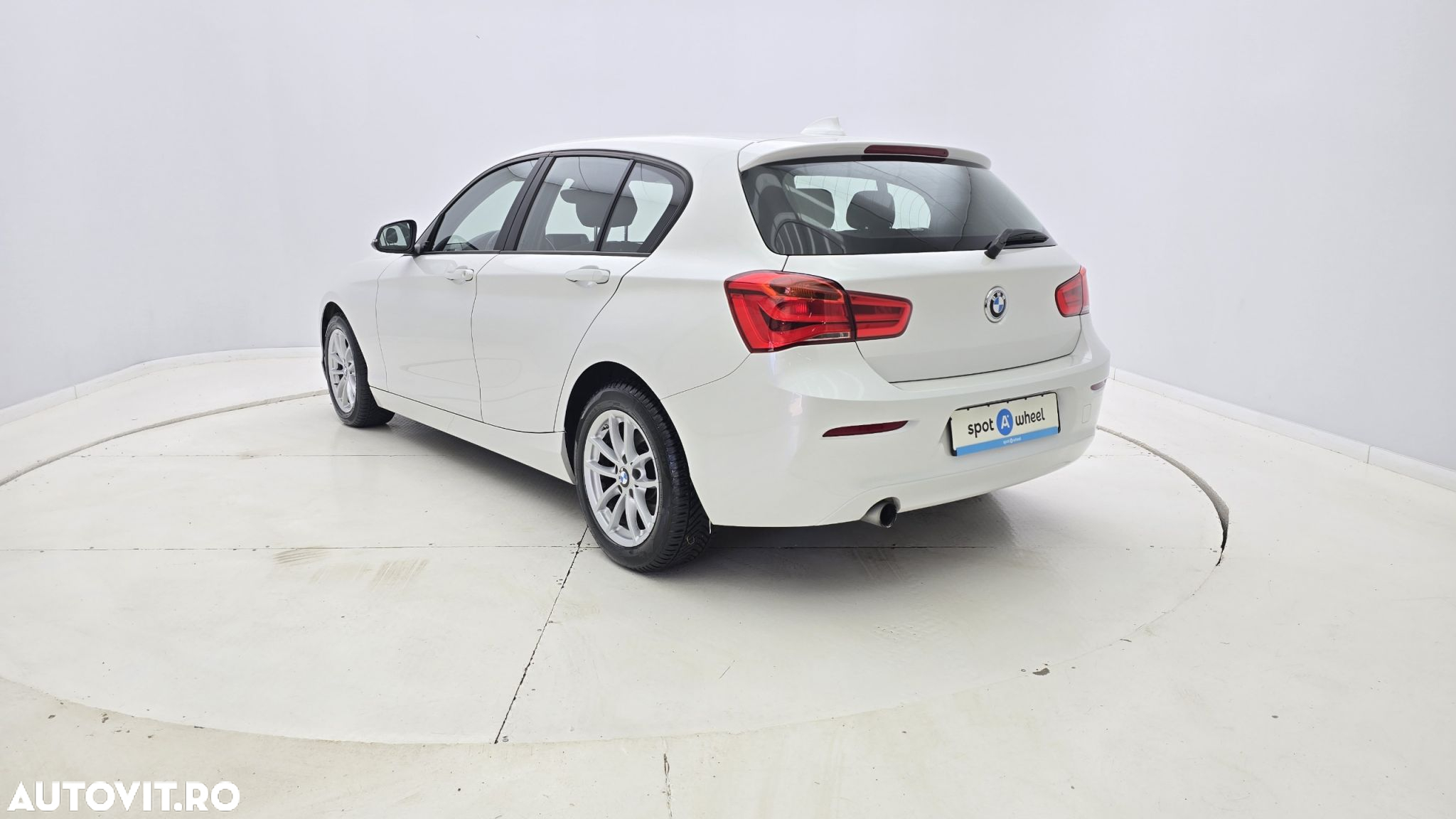 BMW Seria 1 - 8