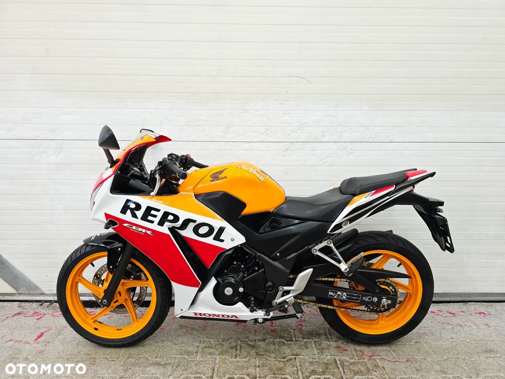 Honda CBR - 1