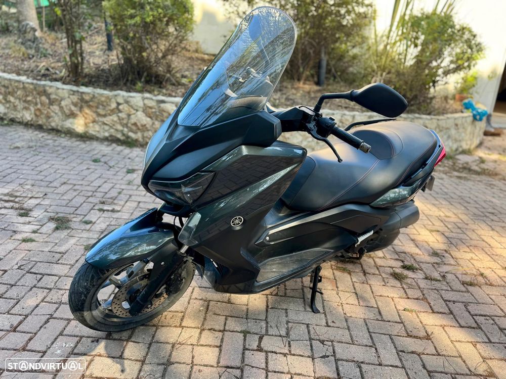 Yamaha X-Max - 3