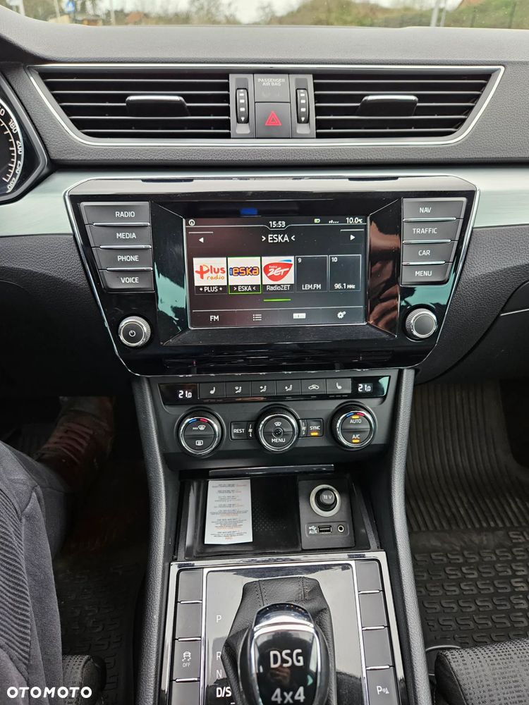 Skoda Superb 2.0 TDI 4x4 Ambition DSG - 8