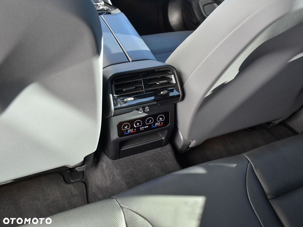 BMW i5 83.9kWh M60 xDrive - 28