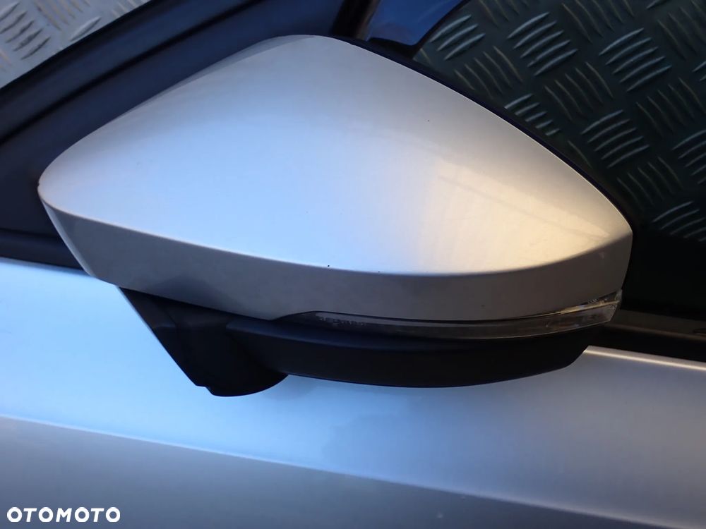 SKODA OCTAVIA III SEDAN KOD LAKIERU LA7W - ZDERZAK PRZÓD +MASKA +BŁOTNIK LEWY / PRAWY -  DRZWI LEWY /PRAWY PRZÓD /TYŁ - ZDERZAK TYŁ - 26