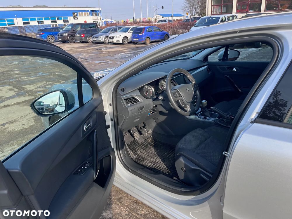 Peugeot 508 1.6 e-THP Active S&S - 10