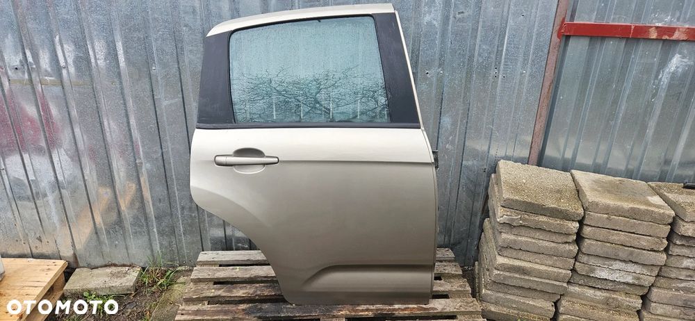 Drzwi tylne prawe Citroen C3 II KCHC (bez malowania)