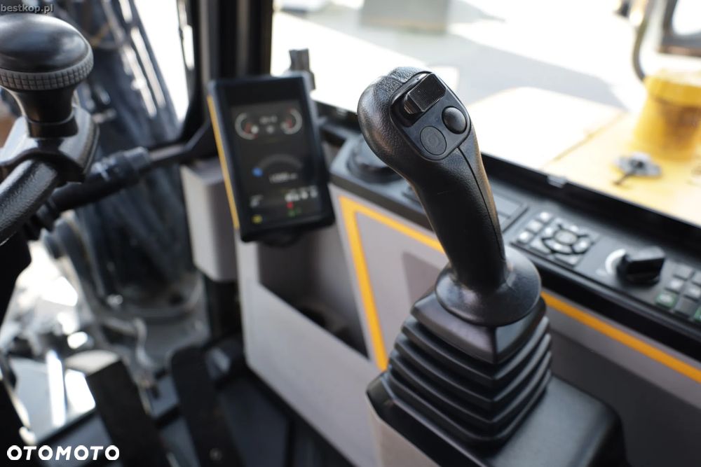 Volvo EW60E - 32