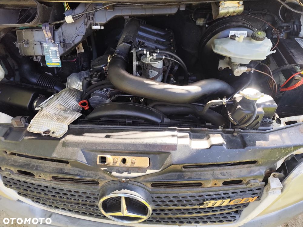 Mercedes-Benz Sprinter - 7