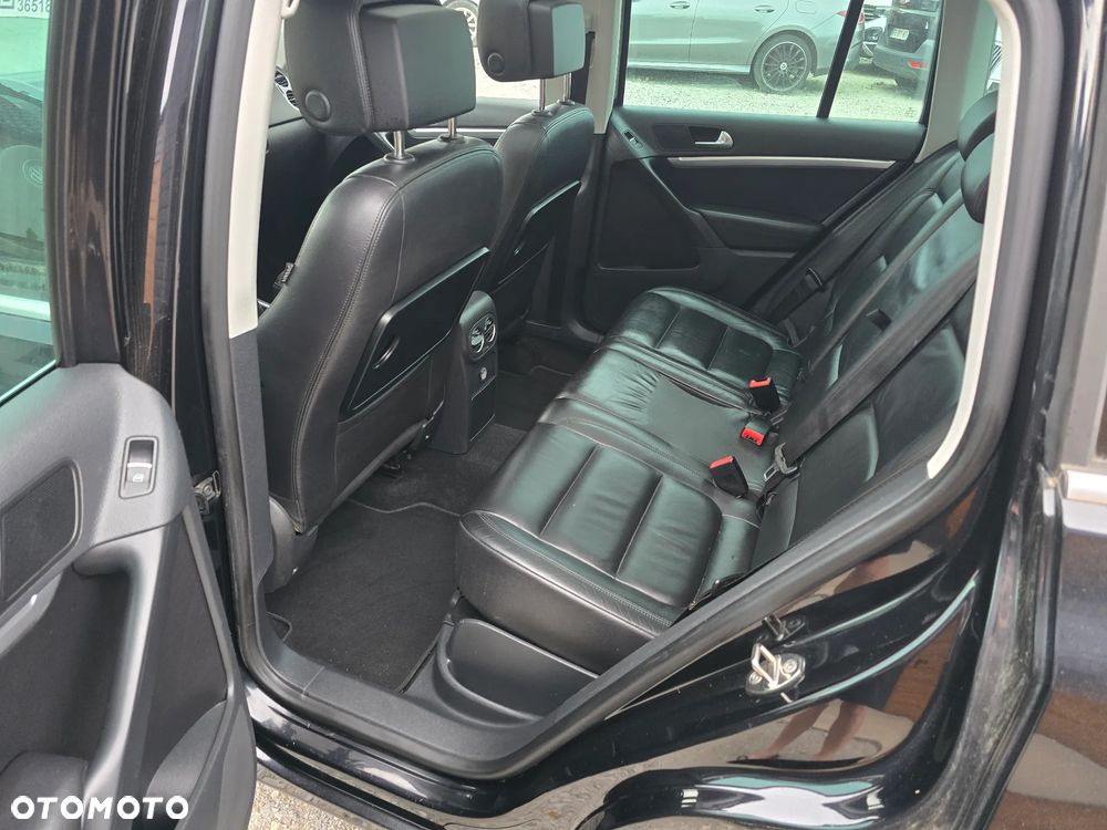 Volkswagen Tiguan 2.0 TDI DPF BlueMotion Technology Exclusive - 10