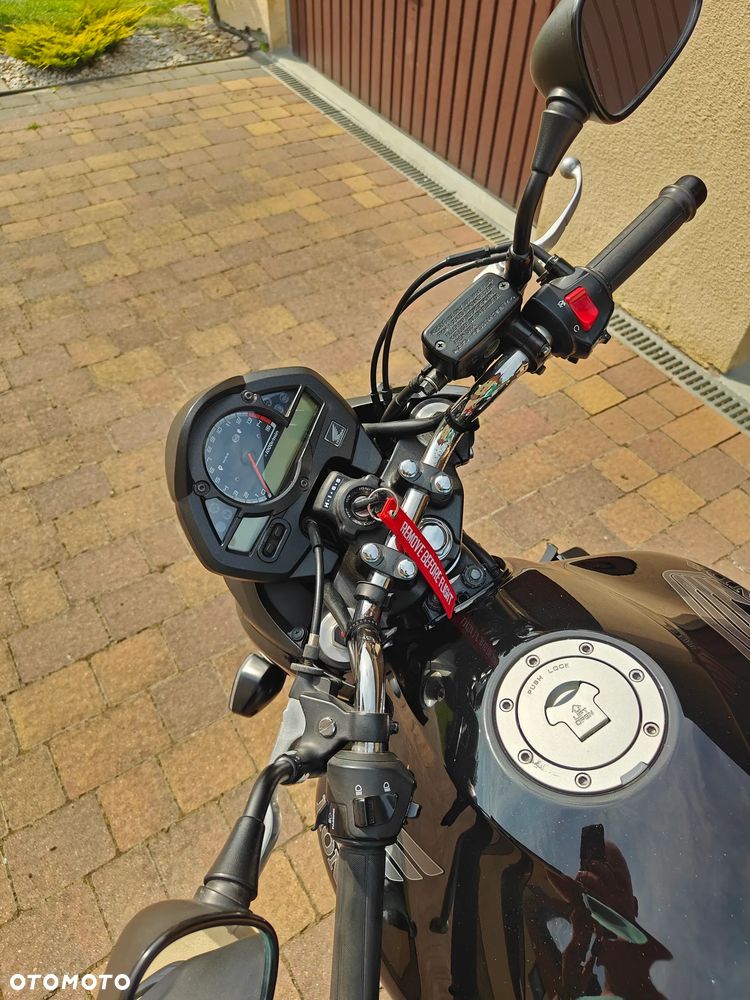Honda CB - 10