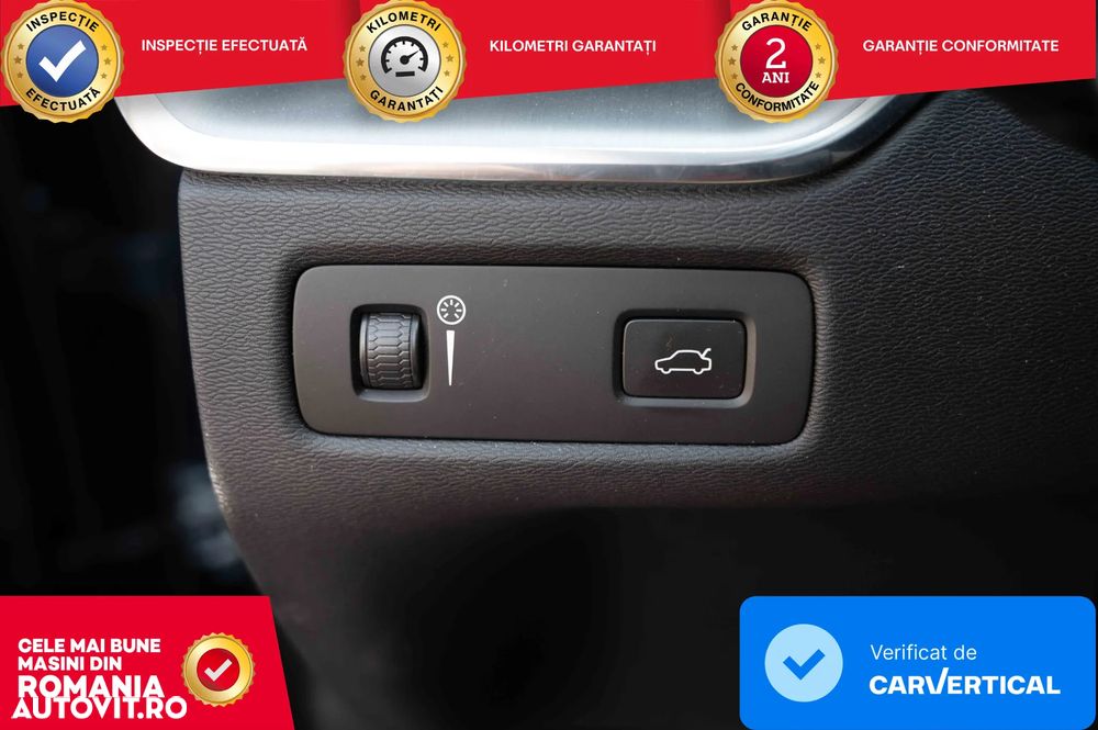 Volvo XC 60 B4 D AWD Geartronic Momentum Pro - 12