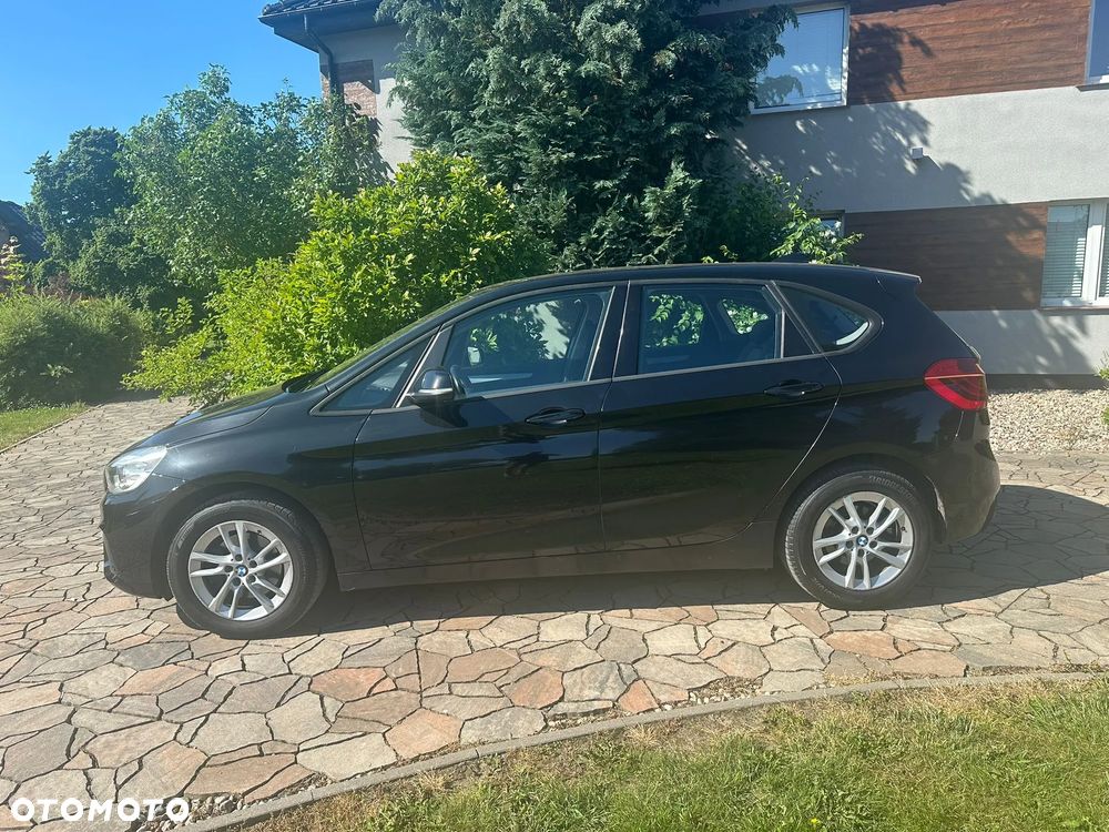 BMW Seria 2 218d - 3