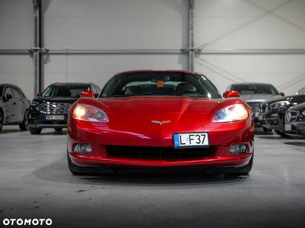 Chevrolet Corvette - 12