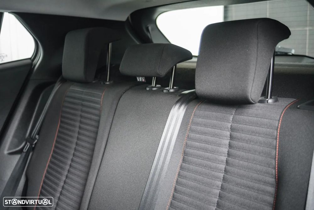 Peugeot 2008 PureTech 130 EAT8 Allure - 60