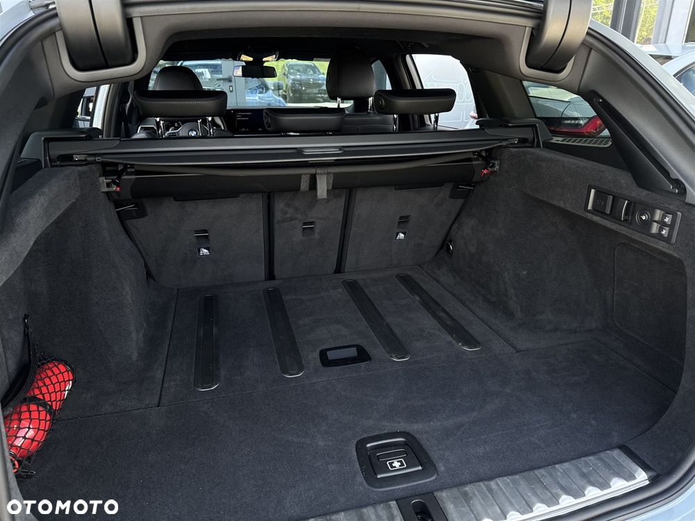 BMW Seria 3 320d xDrive - 24