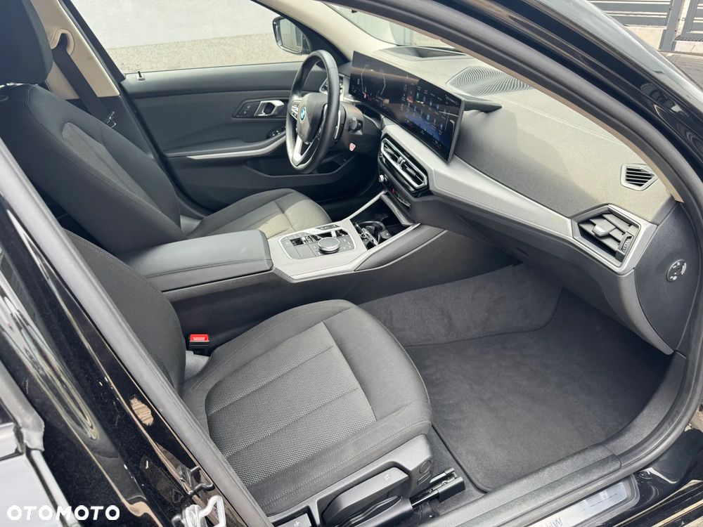 BMW Seria 3 318i Business Edition - 21