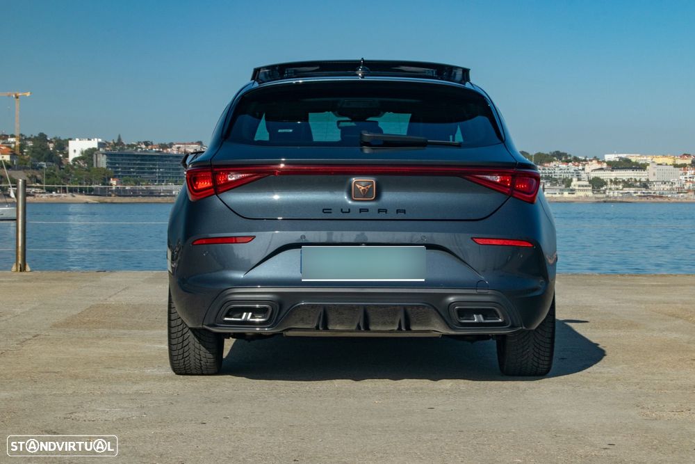 Cupra Leon 1.5 eTSI DSG - 4