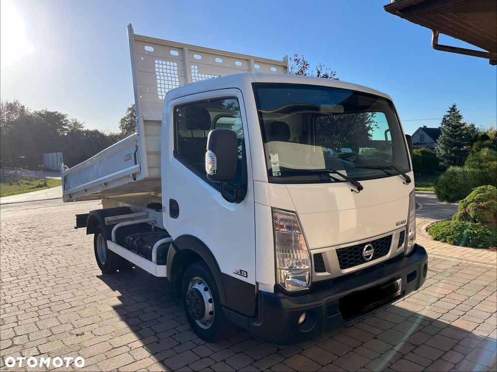 Nissan Cabstar
