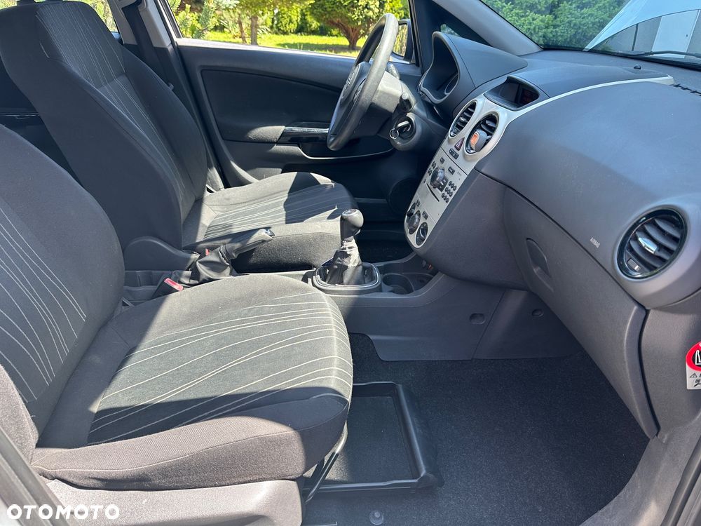 Opel Corsa 1.2 16V Enjoy - 3