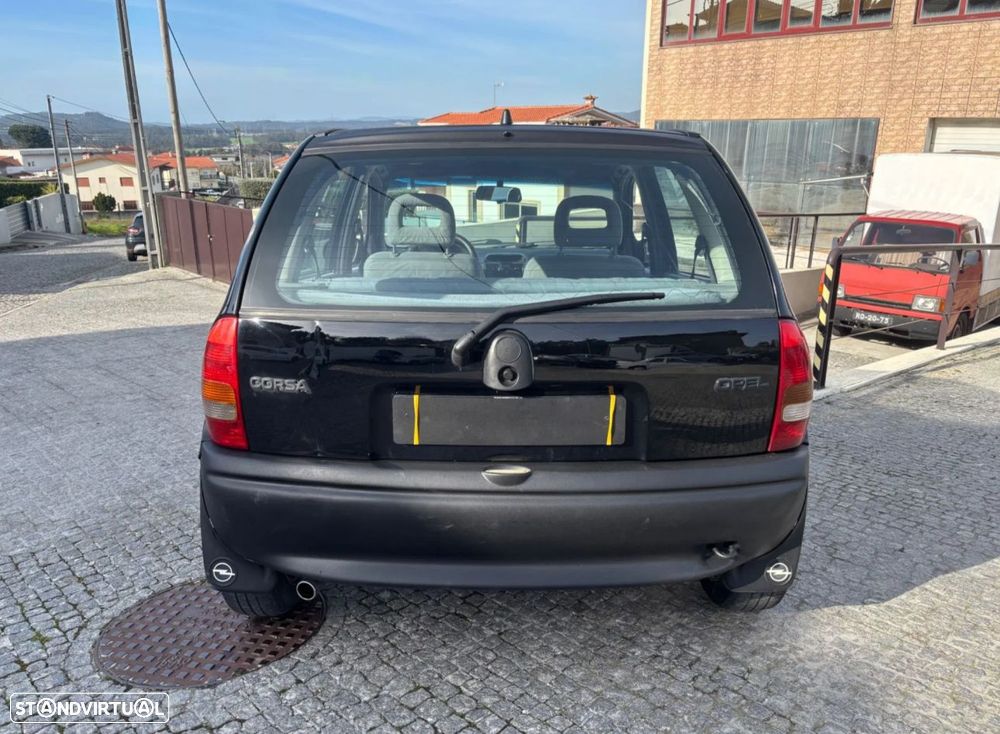 Opel Corsa - 2